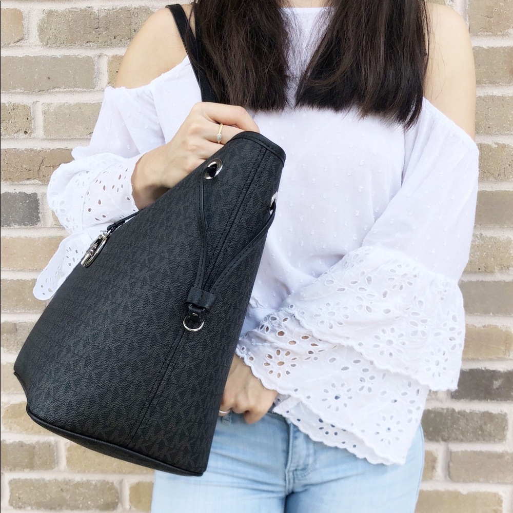 Gaby’sBags👜💕- NWT Michael Kors Tote Black - Picture 2 of 4